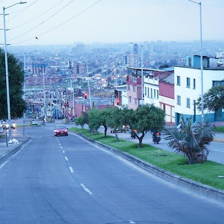 Casa De Lourdes - La Candelaria Богота Екстер'єр фото