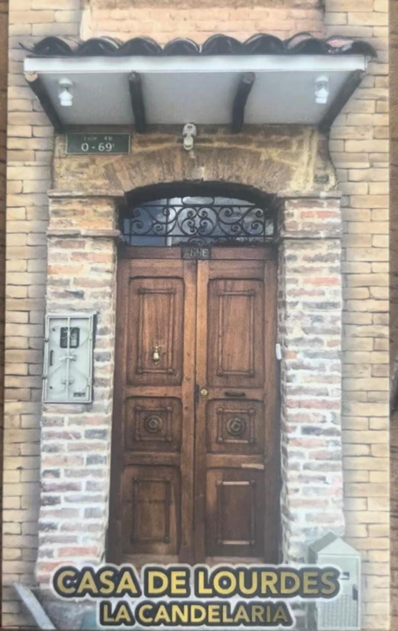 Casa De Lourdes - La Candelaria Богота Екстер'єр фото